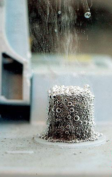 очистка клемм аккумулятора